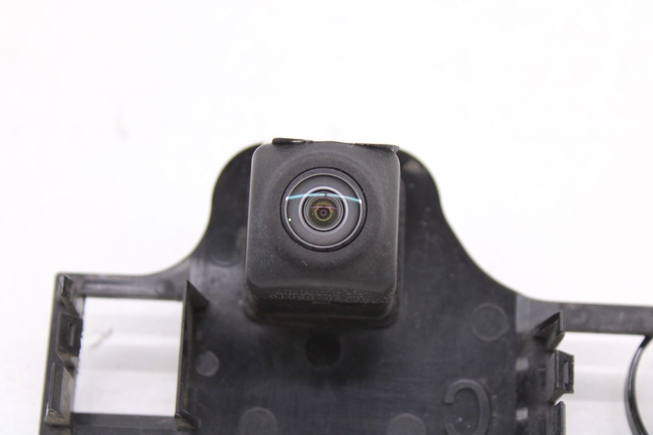 2014-18 Toyota Sienna LE 3.5L FWD Rear Liftgate Backup Parking Camera w/ Bracket - Alshned Auto Parts