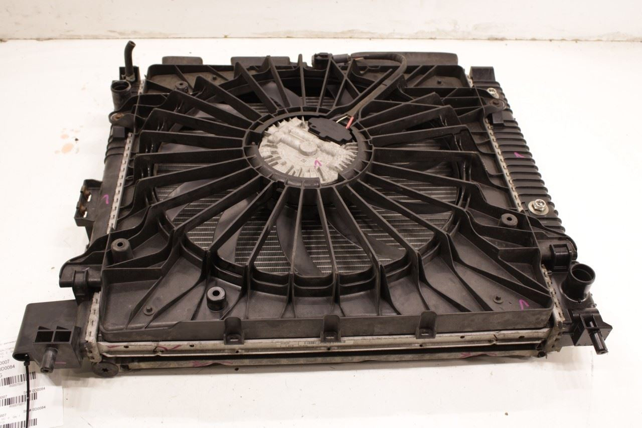 17-19 GMC Acadia SLT-1 3.6L AWD Engine Cooling Radiator Fan Assy 85557760 *ReaD* - Alshned Auto Parts