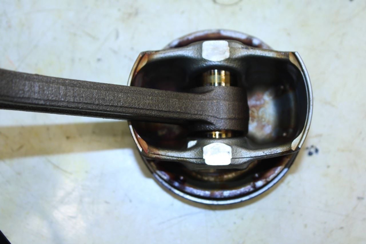 2020-2022 Kia Soul LX 2.0L Engine Piston No 4 w/ Connecting Rod 23510-2E420 OEM - Alshned Auto Parts