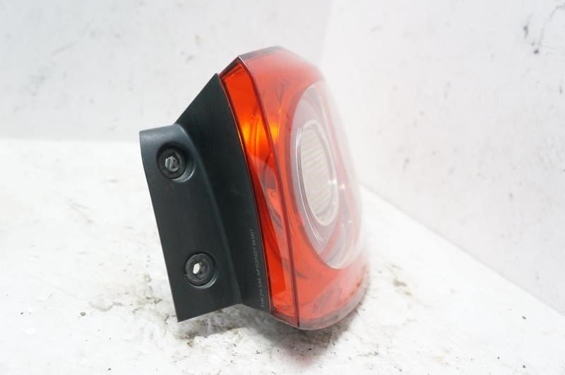 2009-11 Volkswagen Tiguan 2.0L Rear Right Side Tail Light Lamp 5N0-945-096-J OEM - Alshned Auto Parts