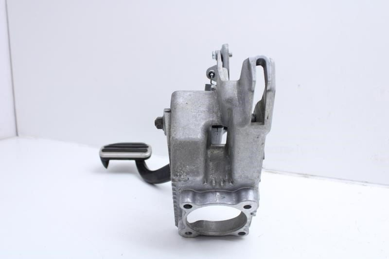2002-2009 Land Rover Range Rover 4.2L Brake Pedal w/ Bracket SKB500220WQD OEM - Alshned Auto Parts