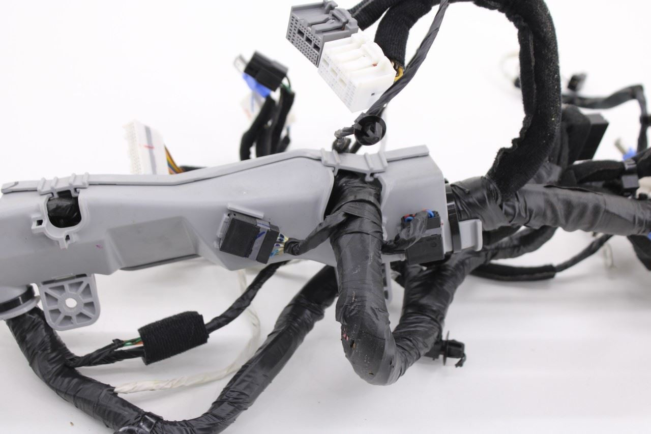 2020 Hyundai Veloster Dash Instrument Panel Wire Harness 91125-J3160 OEM16