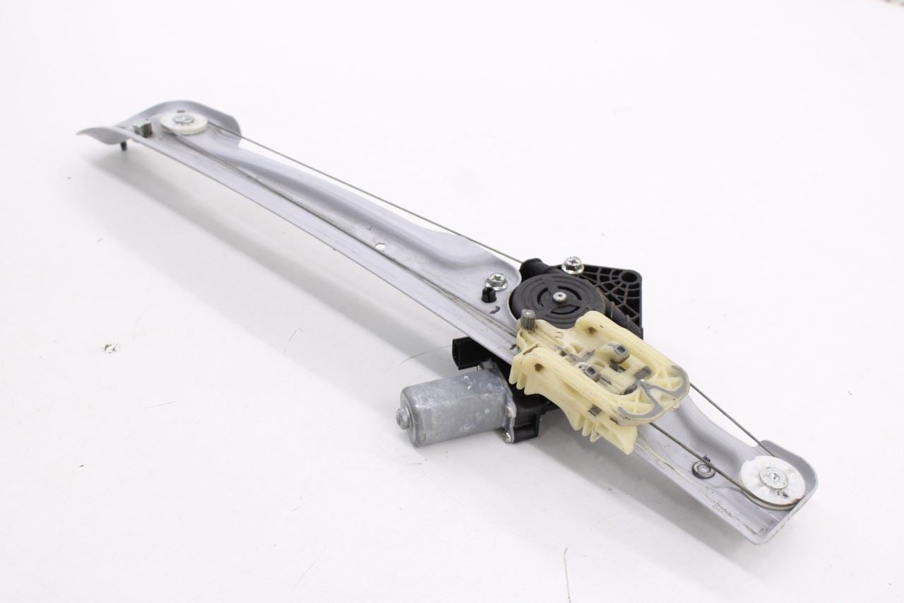 18-24 Chevrolet Equinox LT Rear Left Driver Side Door Window Regulator w/ Motor9