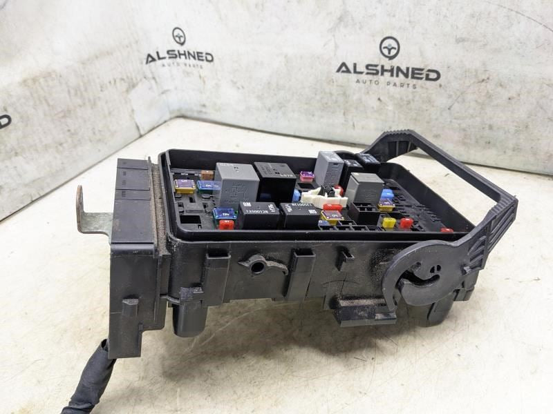 2018-2019 Chevrolet Malibu Engine Relay Junction Fuse Box 84181107 OEM - Alshned Auto Parts