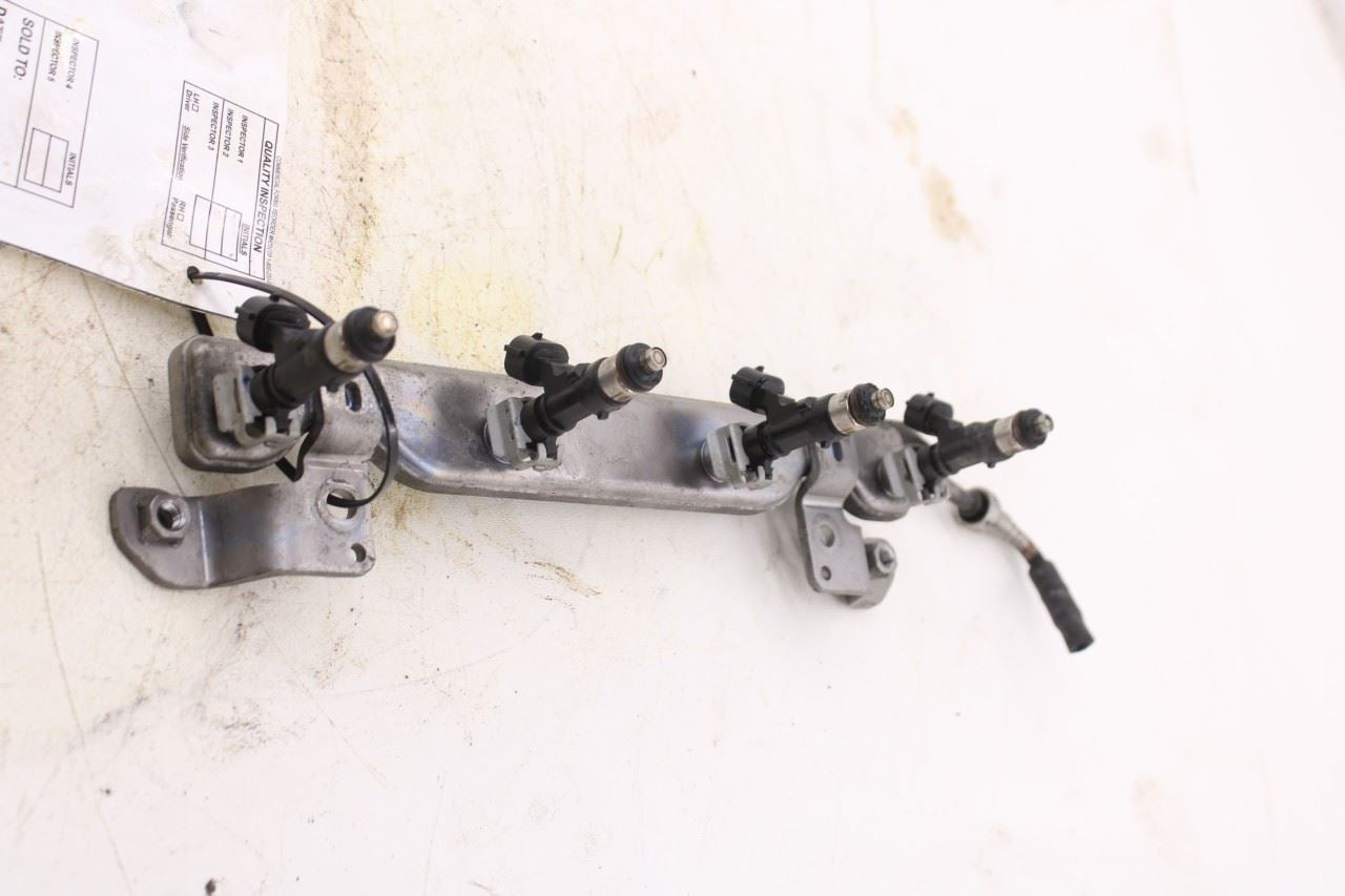 2013-2019 Nissan Sentra SV 1.8L FWD Fuel Rail with Injectors 16600-3RC0A OEM13