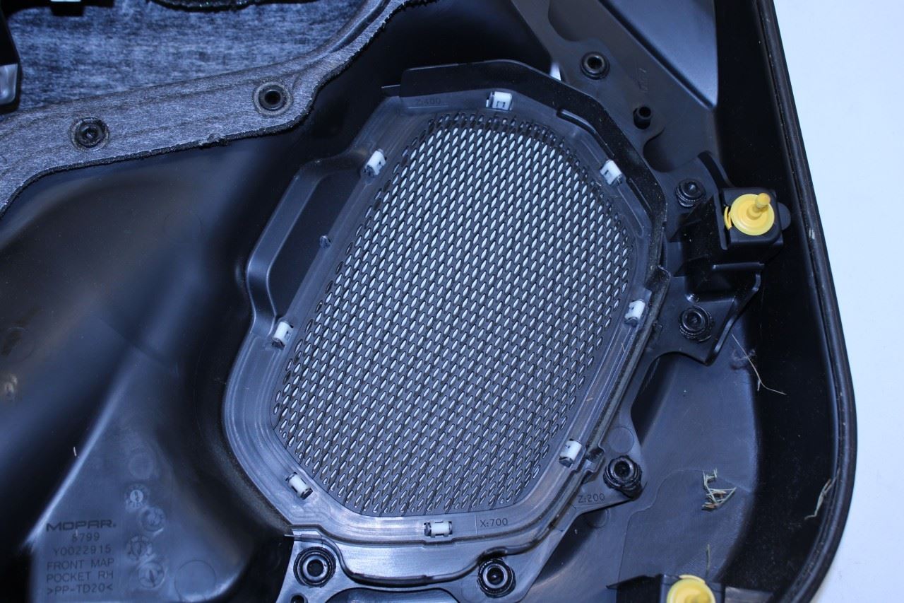 2019-2021 Jeep Renegade Sport Front Right Side Door Trim Panel 6ZY50LXHAA OEM - Alshned Auto Parts