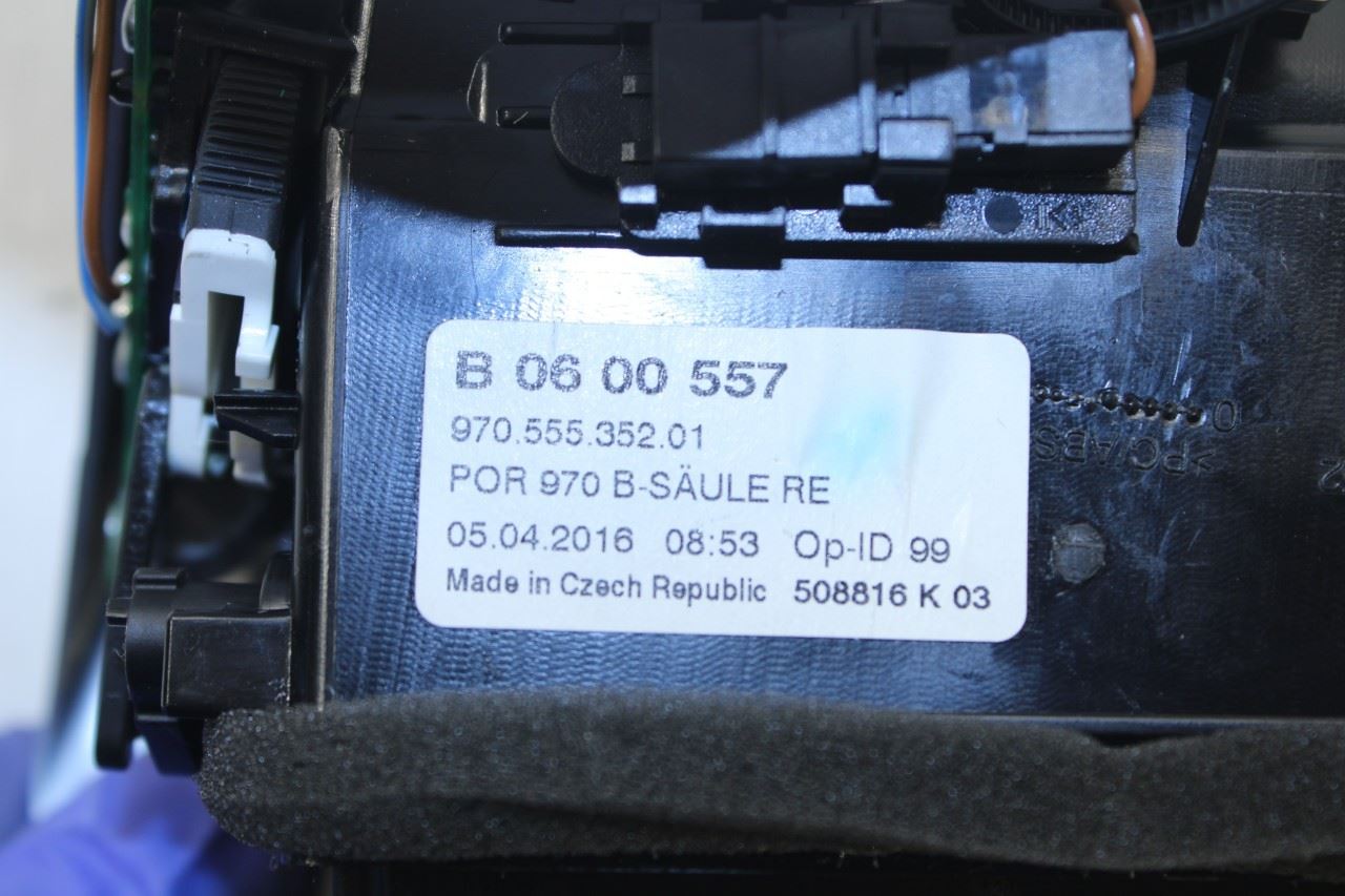 10-16 Porsche Panamera 4 Passenger RH Side Lower B-Pillar Air Vent Louver Grille - Alshned Auto Parts