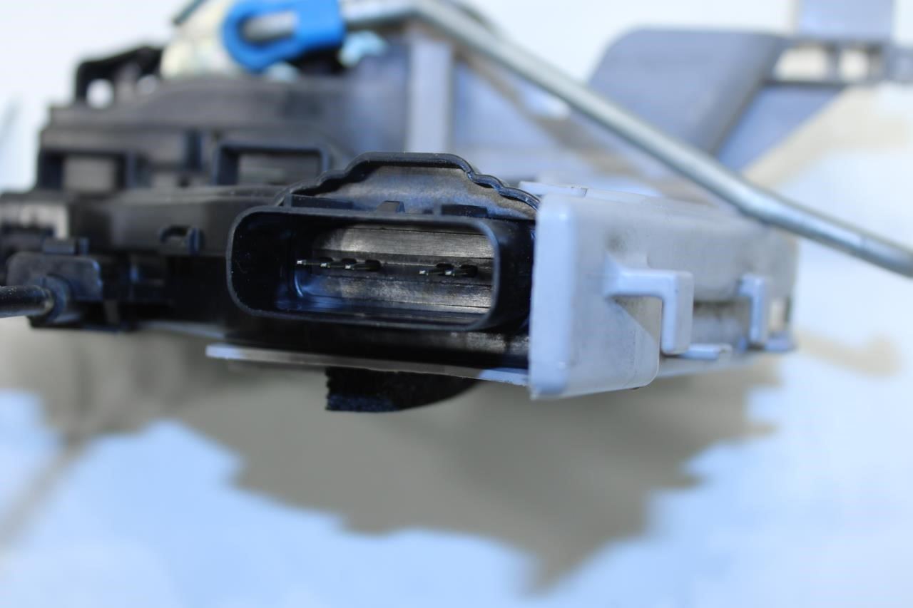 2018-2023 Kia Stinger GT1 Front Right Door Lock Latch Actuator 81320-J5010 OEM - Alshned Auto Parts