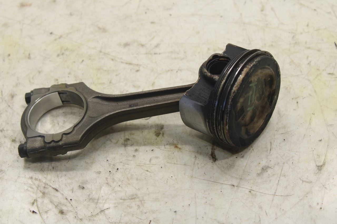 2017-22 Alfa Romeo Giulia Ti 2.0L AWD Engine Piston 2 w/ Connecting Rod 50052788 - Alshned Auto Parts