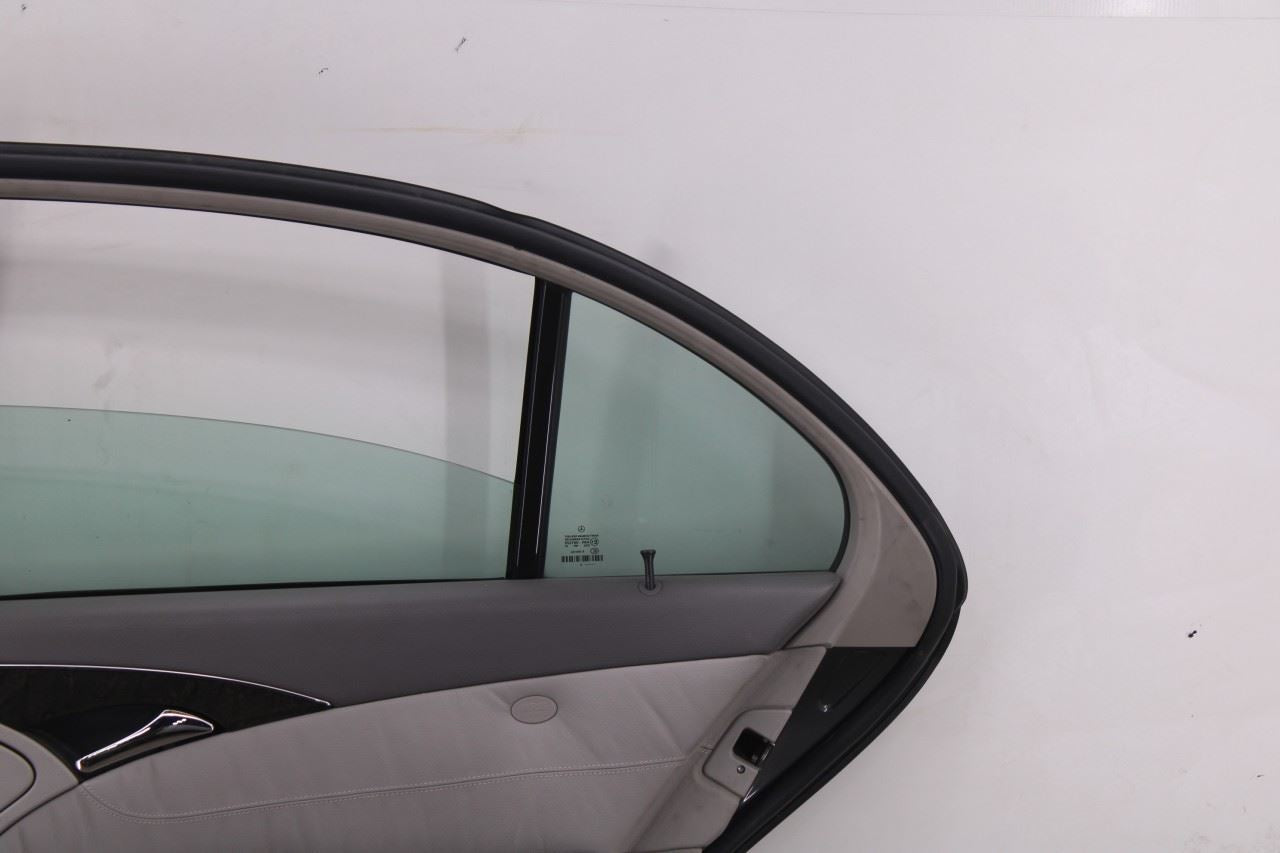2003-2006 Mercedes-Benz E500 Rear Right Side Door Complete 211730020528 OEM12