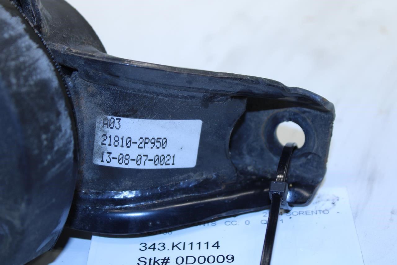 2014-2015 Kia Sorento 3.3L Front Right Side Engine Mount Bracket 21810-2P950 OEM - Alshned Auto Parts