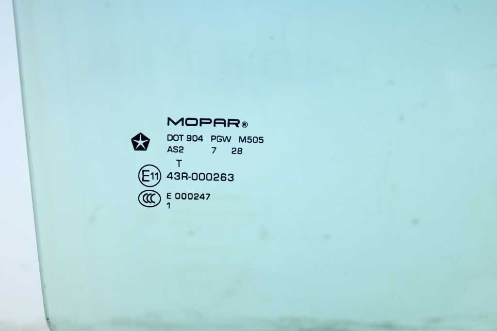 2009-2018 Jeep Wrangler Sahara FR RH Passenger Side Door Window Glass 55395248AB - Alshned Auto Parts