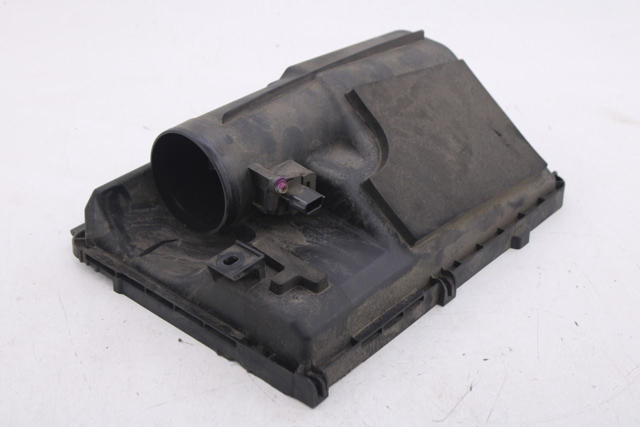 19-25 Infiniti QX50 ESSENTIAL 2.0L AWD Air Intake Cleaner Upper Cover w/ Sensor2