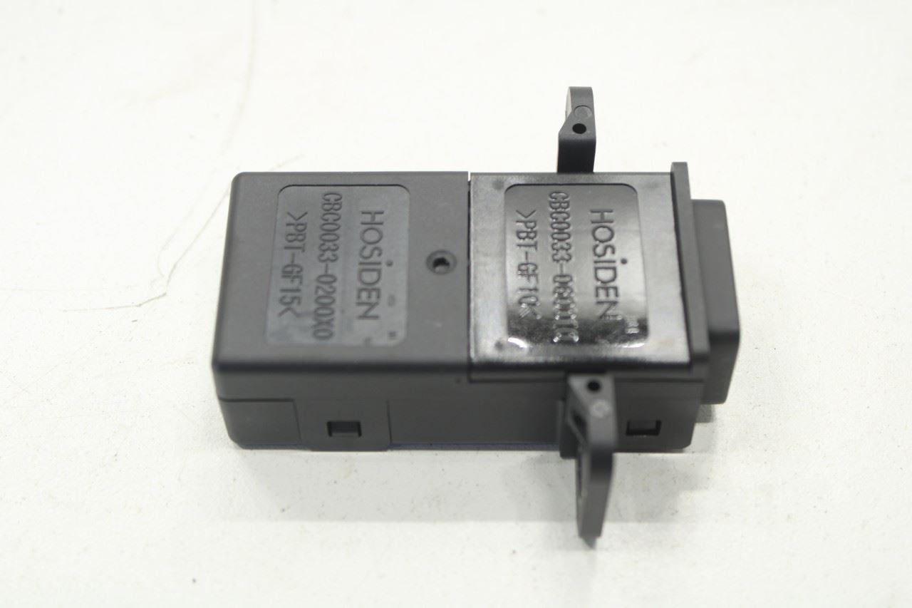 18-22 Nissan Rogue Sport SL Center Console USB Port Power Outlet 25331-5NA2A OEM - Alshned Auto Parts