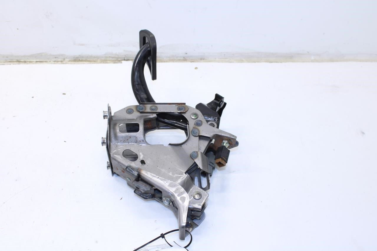 2014-19 Infiniti Q50 Luxe RWD 3.0L Brake Foot Stop Pedal w/ Bracket 46501-4GF0B - Alshned Auto Parts