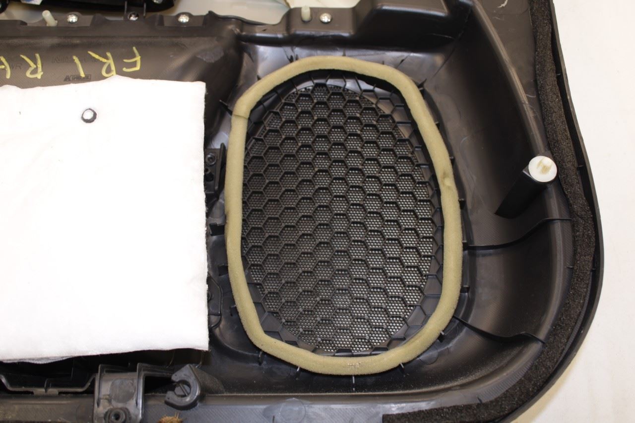 2016-2019 Infiniti QX60 Front Right Passenger Door Trim Panel 809A0-9NF0D OEM - Alshned Auto Parts