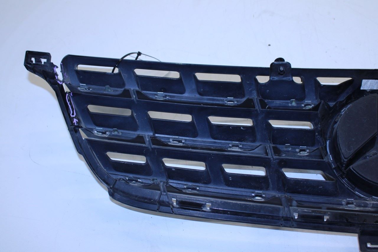 12-15 Mercedes-Benz ML350 Front Radiator Upper Grille 166-880-10-85-9040 *ReaD* - Alshned Auto Parts