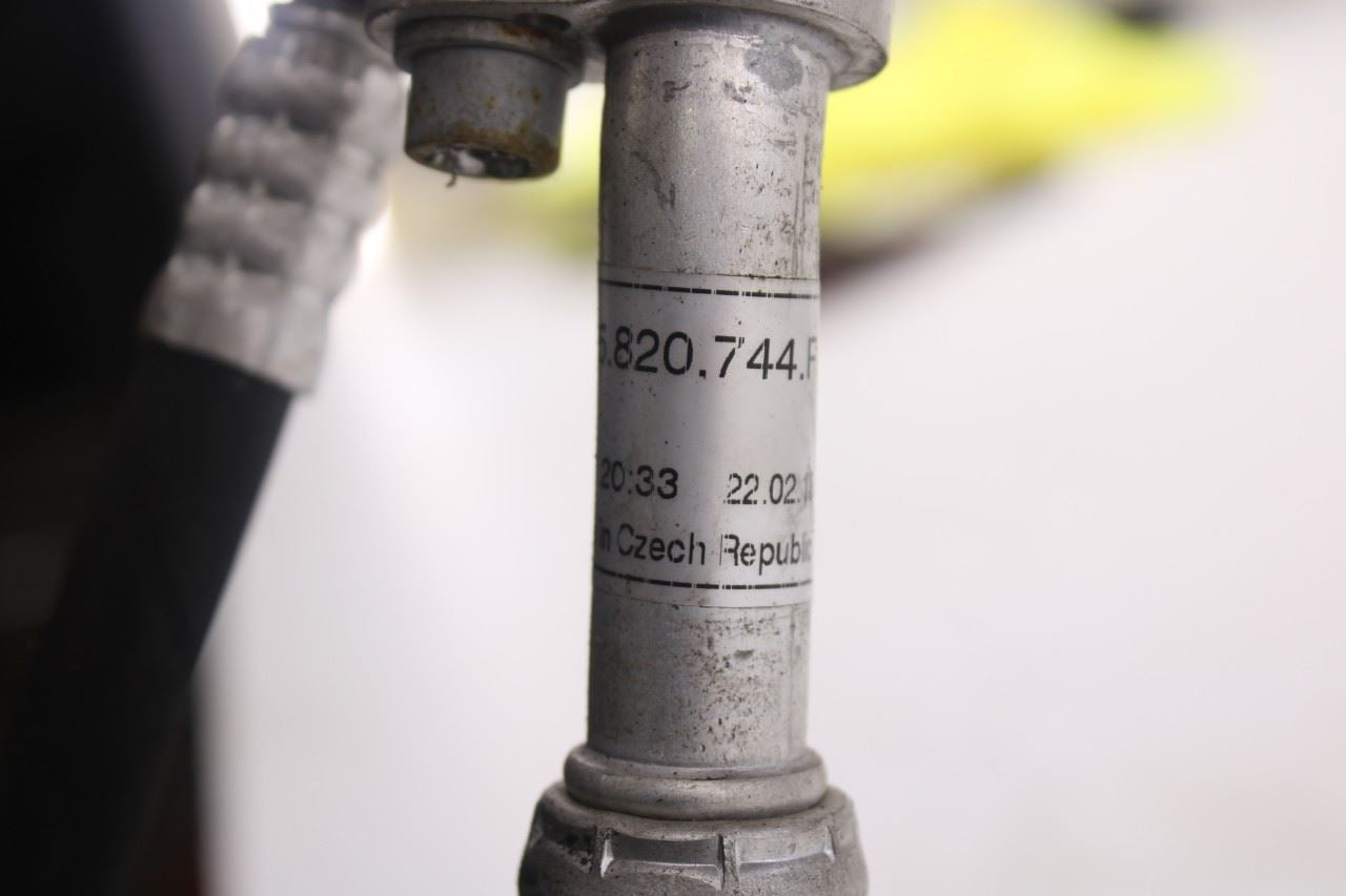 11-18 Porsche Cayenne S 4.8L AC Conditioning Pressure Liquid Hose Tube Pipe Set11