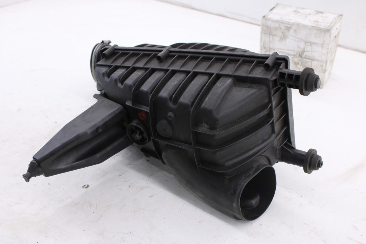 10-12 Land Rover Range Rover HSE 5.0L Right Side Air Intake Cleaner w/ Duct Tube - Alshned Auto Parts