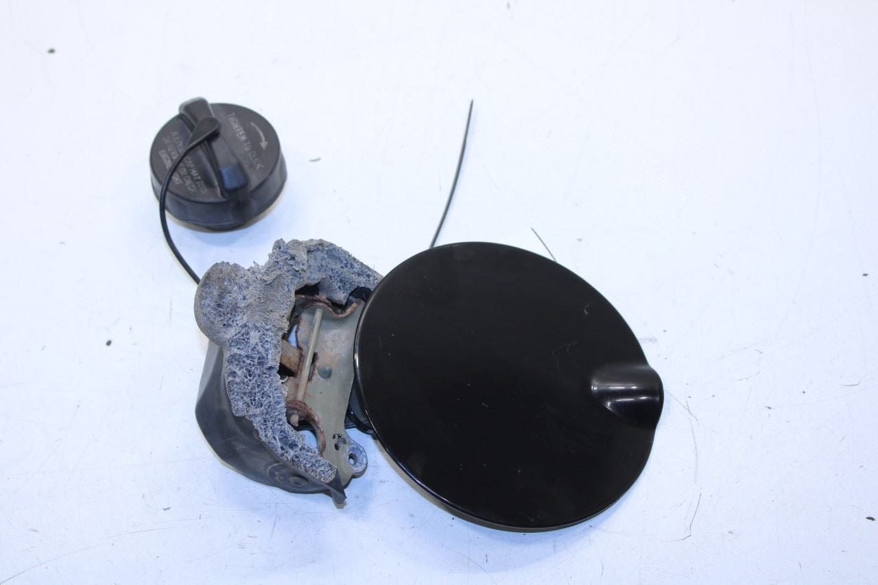 2014-2018 RAM 1500 Crew Cab Laramie 5.7L Fuel Tank Filler Door 68171514AA OEM - Alshned Auto Parts