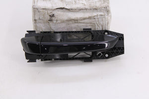 11-18 Porsche Cayenne S 4.8L AWD Front Passenger Right Side Door Exterior Handle