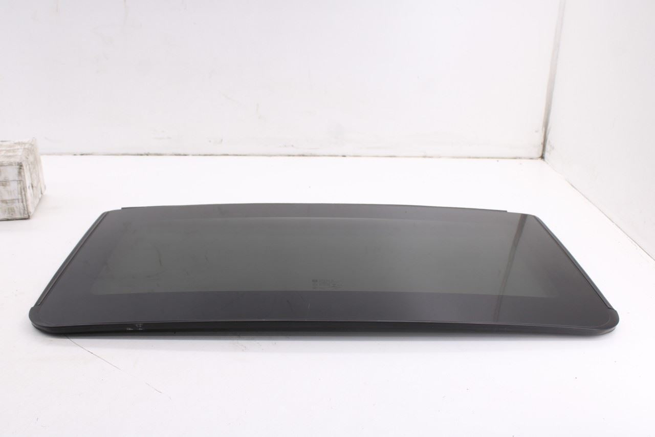 2017-2019 Buick LaCrosse Premium Roof Window Rear Sunroof Panel Glass 262579306