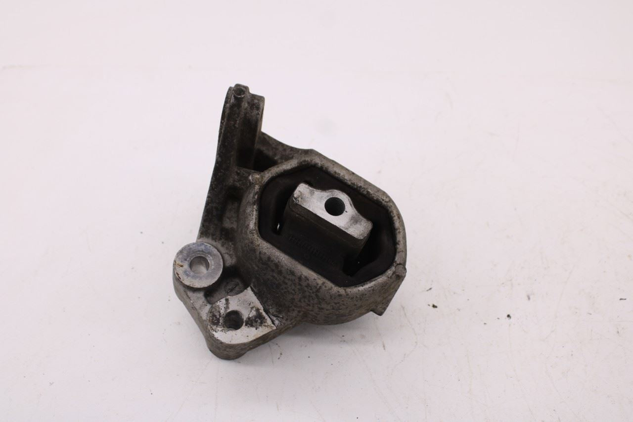 2019-24 Ram 1500 Big Horn 5.7L Left and Right Engine Mount Insulator 68248781AB7