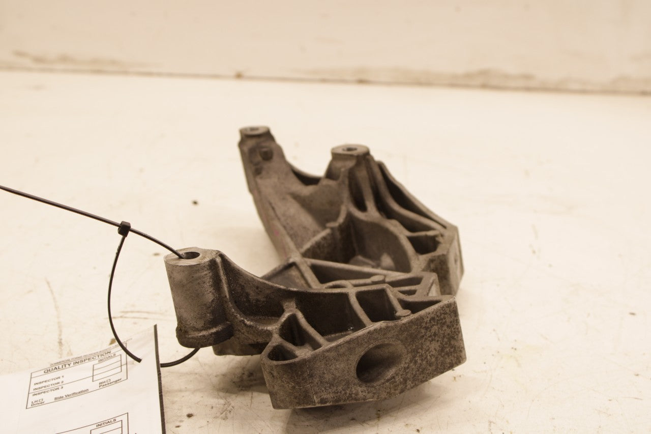 2014-22 Volkswagen Passat SE Front Right Engine Support Mount Bracket 06K199207A - Alshned Auto Parts