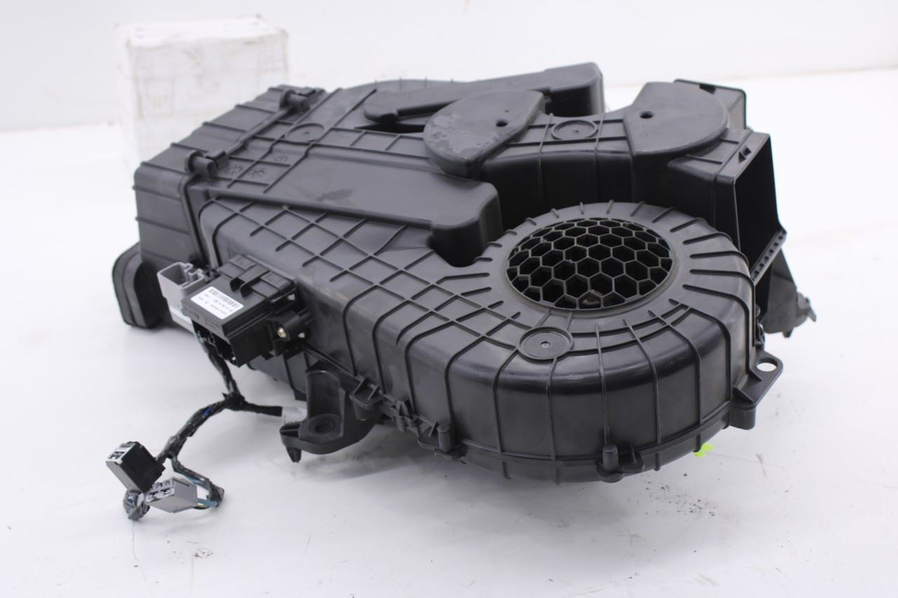 15-20 Dodge Grand Caravan GT 3.6L Rear Heater AC Upper Housing Blower Motor Assy17