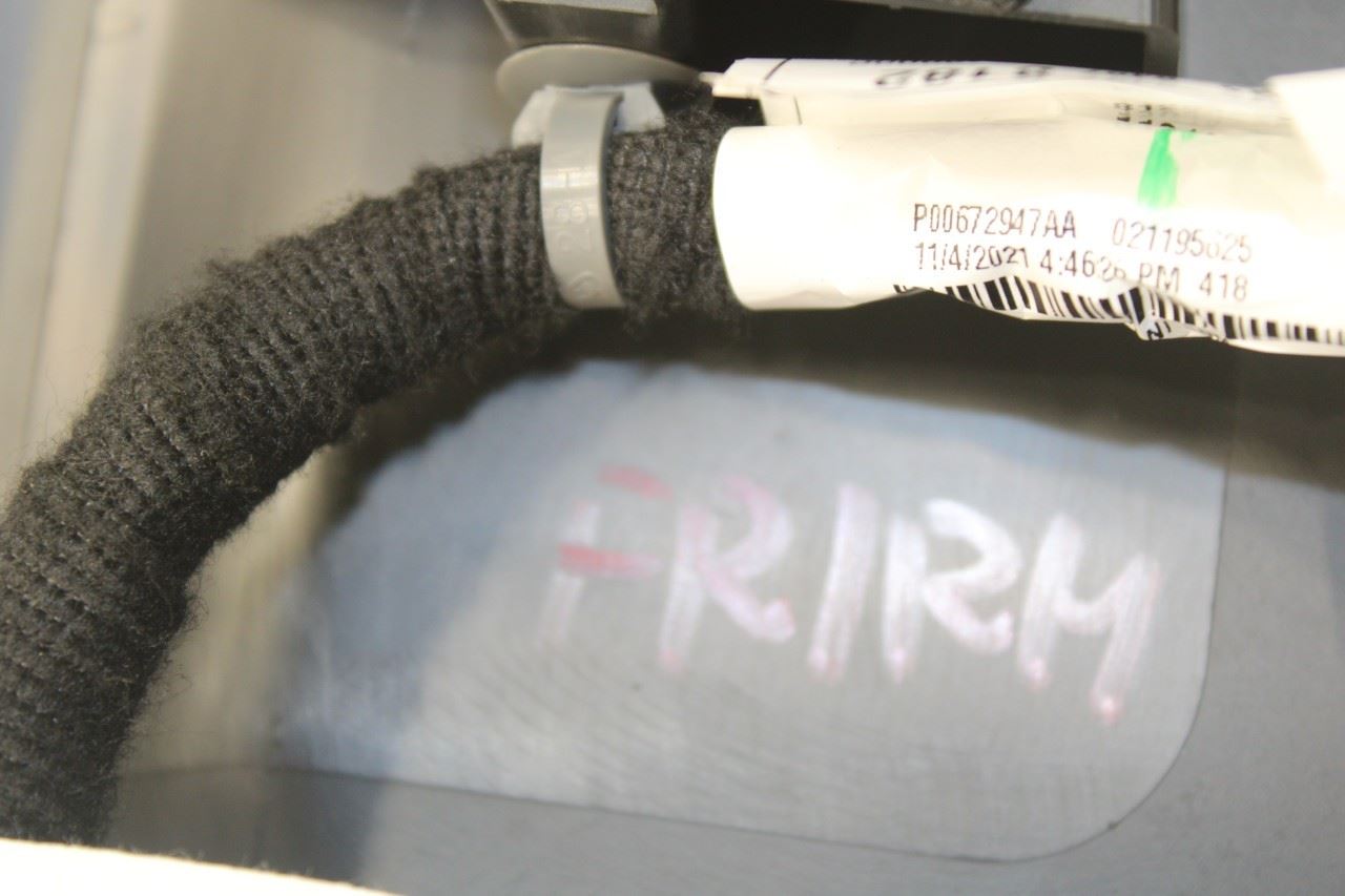 2019-2022 Chevrolet Blazer 2LT Front Right Passenger Door Trim Panel 84997665 - Alshned Auto Parts