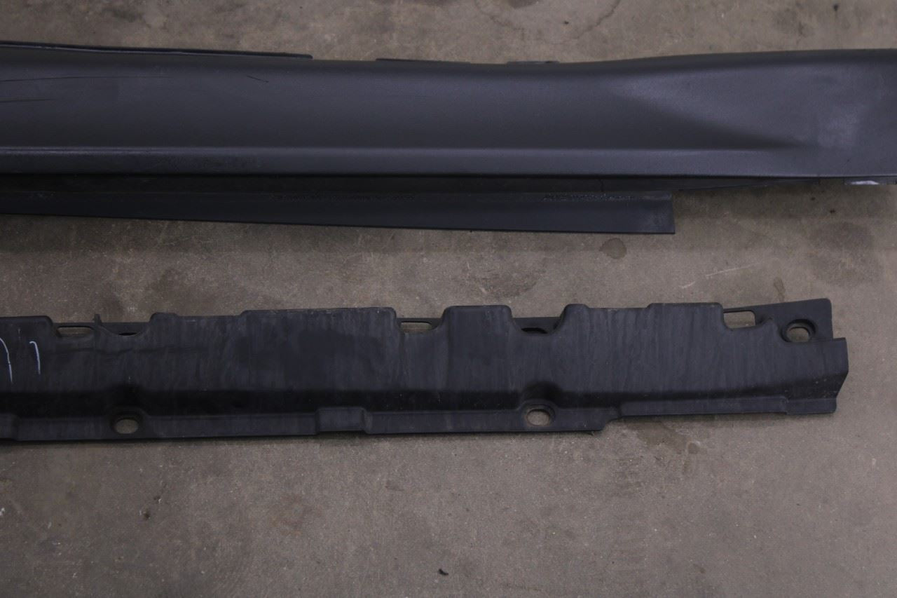 2007-2013 BMW X5 xDrive35i Left Side Rocker Skirt Panel Molding 7191241 *ReaD* - Alshned Auto Parts