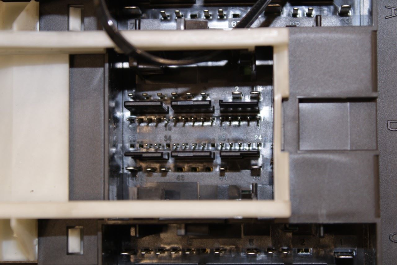 2018-2019 Volkswagen Atlas S Body Computer Control Module BCM BCU 5Q0937085BN - Alshned Auto Parts