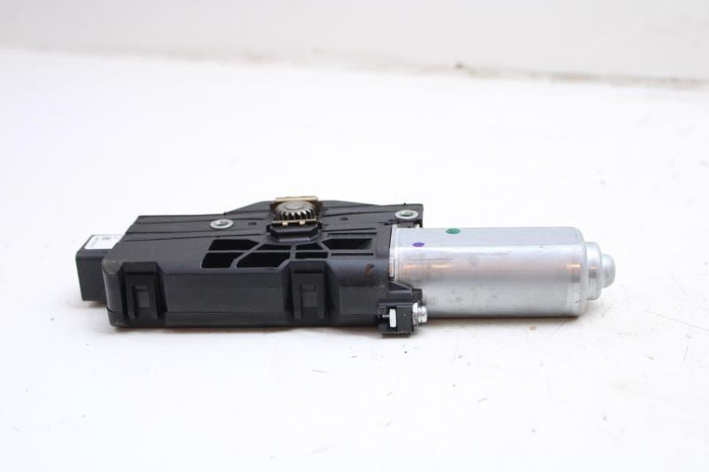 2016-2021 Mazda CX-3 Sliding Roof Power Motor DB3V-69-870 OEM - Alshned Auto Parts