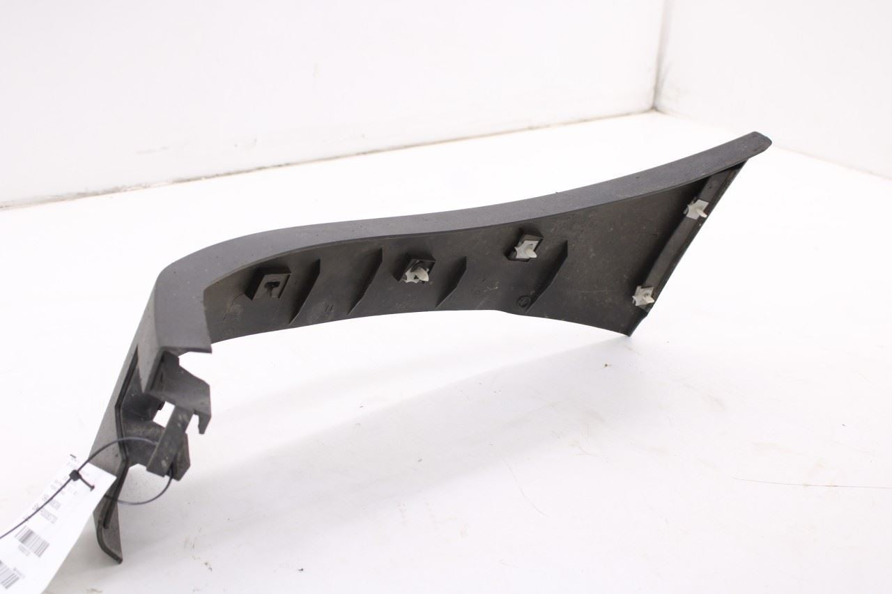 03-06 Chevrolet Avalanche 1500 Front RH Side Fender Lower Rearward Molding Trim6