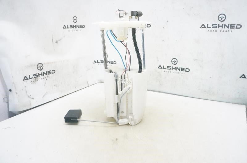 2014-2017 Toyota Highlander 3.5L AWD Fuel Pump Assembly 77020-0E111 OEM0
