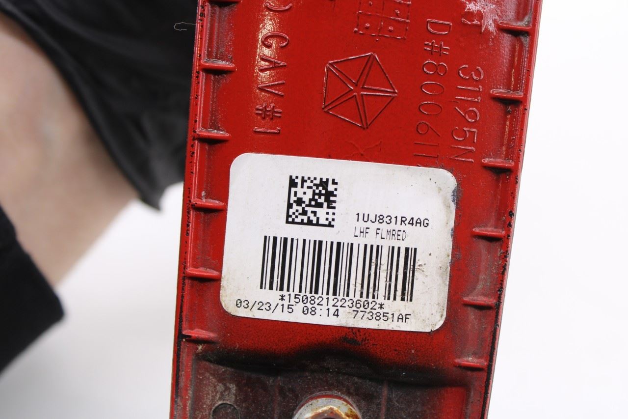 13-20 Ram 1500 Laramie Crew Cab 5.7L Front Driver Left Side Door Exterior Handle - Alshned Auto Parts