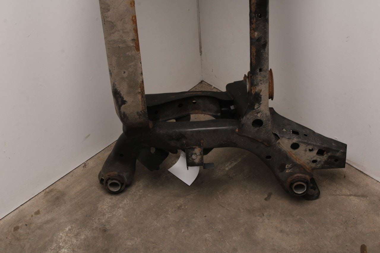 2018-26 Ford Mustang GT 5.0L RWD Rear Crossmember Subframe 6-MT JR3Z-5035-L OEM3