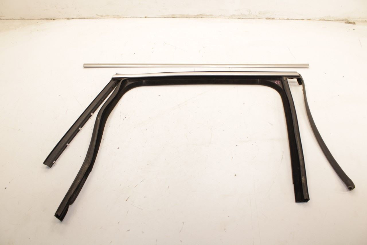 11-18 Porsche Cayenne Platinum Rear Right Door Run Channel w/ Belt Outer Molding - Alshned Auto Parts
