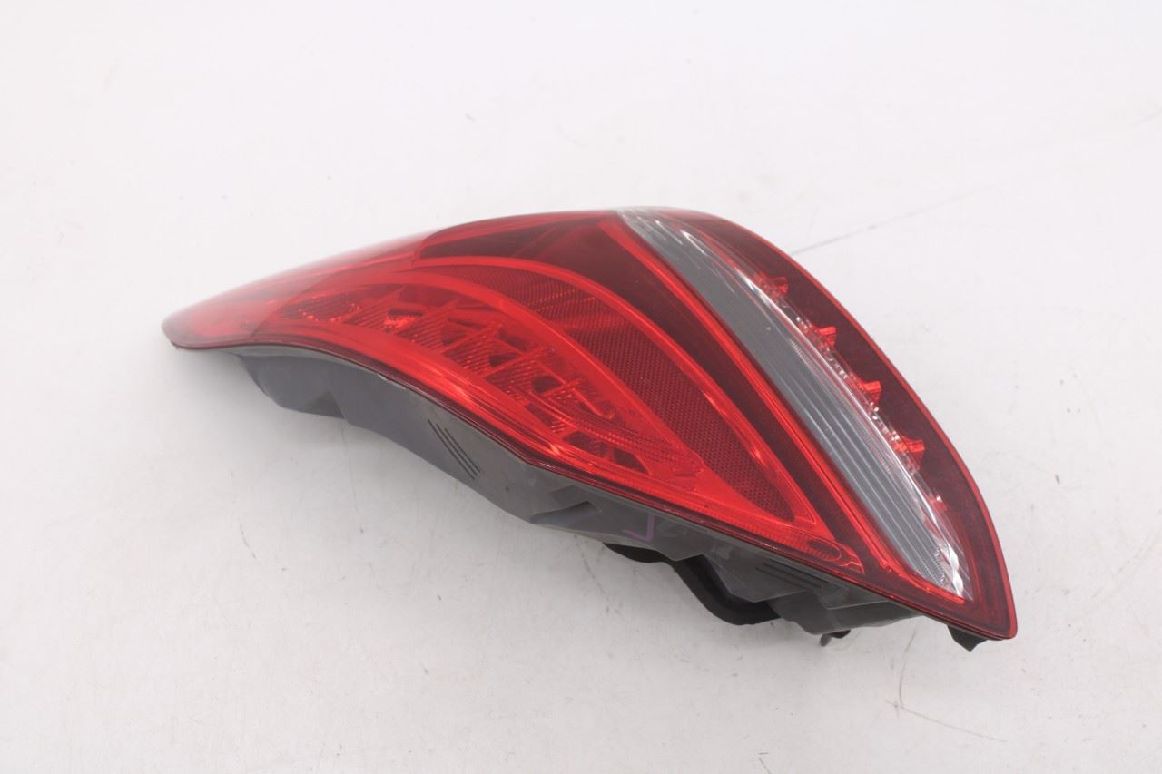 2015-2018 Mercedes-Benz C300 4Matic Rear Right Passenger Side Tail Light Lamp - Alshned Auto Parts