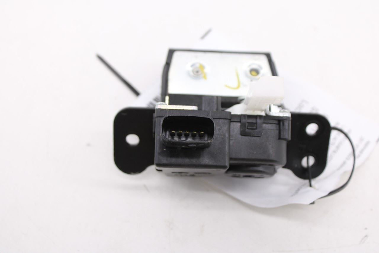 2019-21 Hyundai Veloster Rear Liftgate Tailgate Latch Lock Actuator 81230-J30005