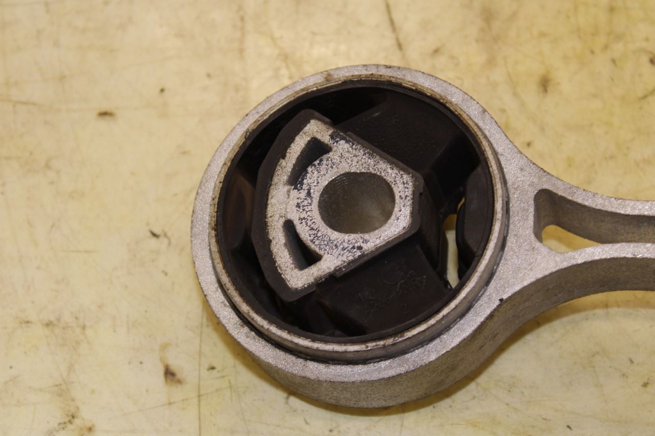 14-20 Maserati Ghibli S Q4 3L Right Side Engine Mount Torque Link Rod 670003630 - Alshned Auto Parts