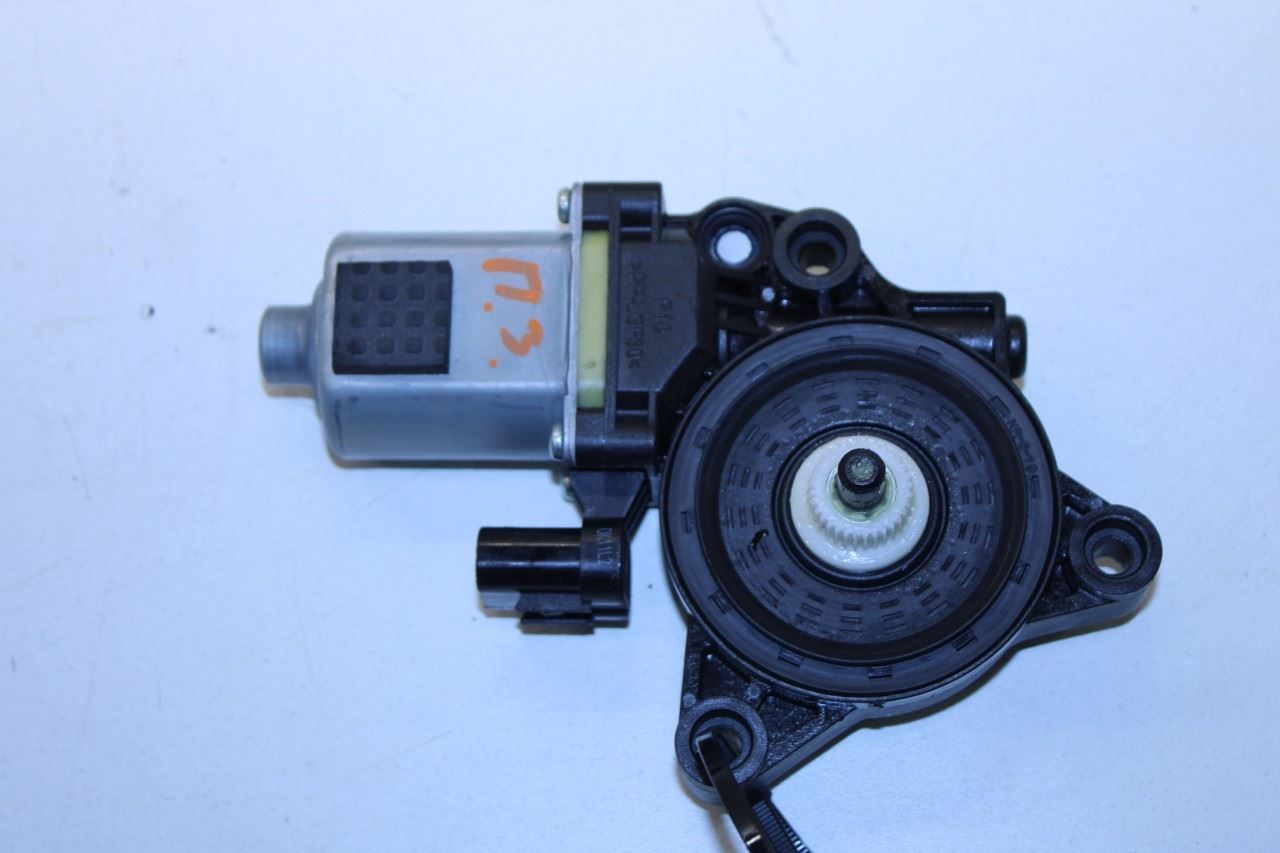 2020-2025 KIA Soul LX Rear Right Side Door Power Window Motor 82460-K0000 OEM - Alshned Auto Parts