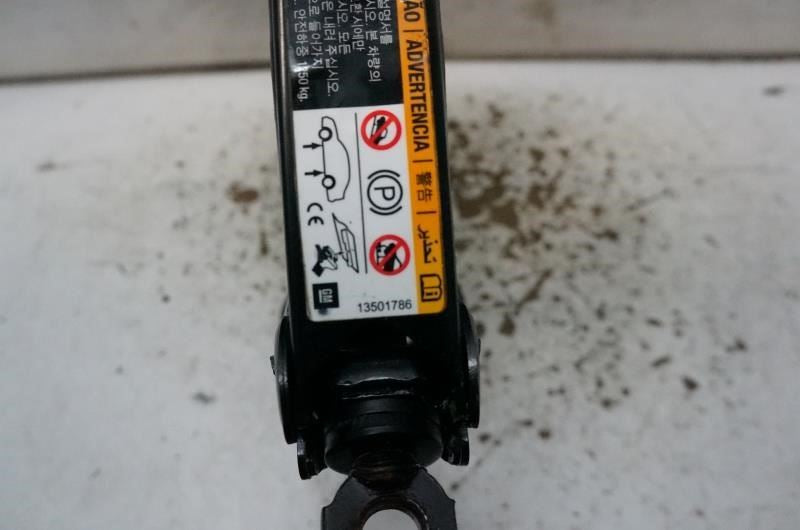 2011 Chevrolet Cruze LT 1.4L Lift Jack w/ Foam Holder Container 13501789 OEM - Alshned Auto Parts