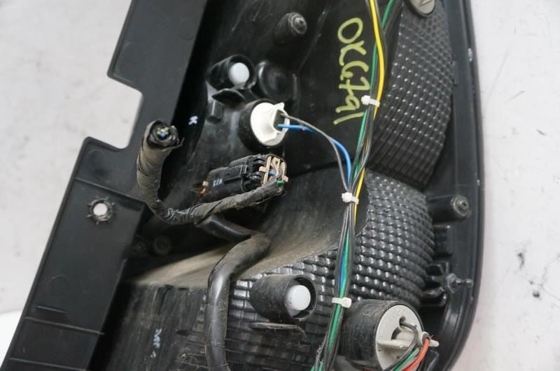 2014-2019 Kia Soul Rear Left Driver Side Tail Light Lamp 92401-B2010 OEM - Alshned Auto Parts