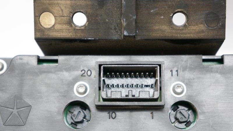 2006 Jeep Liberty Sport Speed Gauge Instrument Cluster 203K Mileage 56044865AD - Alshned Auto Parts