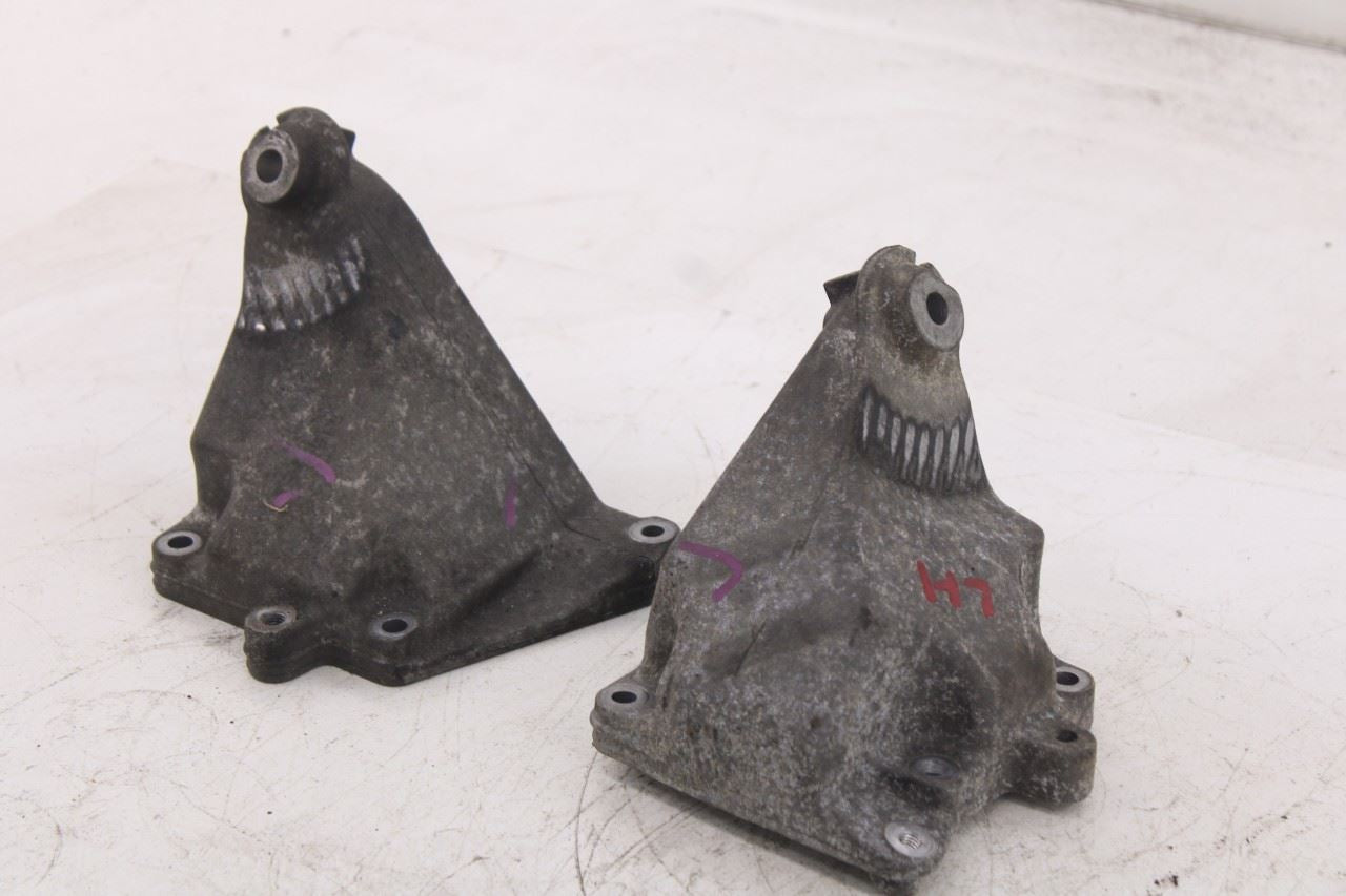 2008-11 Mercedes-Benz C350 Sport 3.5L RWD LH and RH Engine Support Mount Bracket5