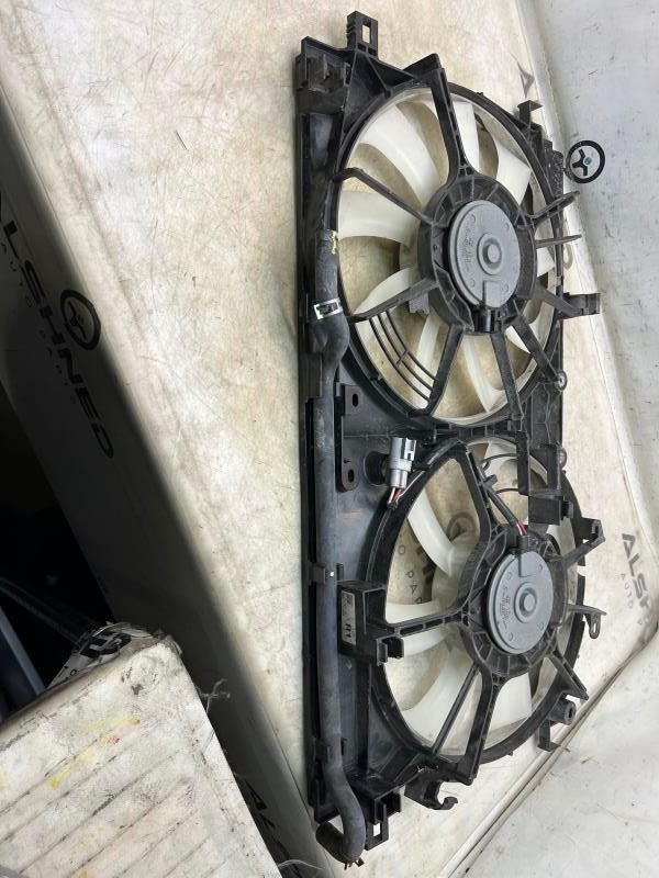 16-22 Toyota Prius 1.8L Dual Radiator Cooling Fan Motor Assy 16711-37160 *ReaD* - Alshned Auto Parts