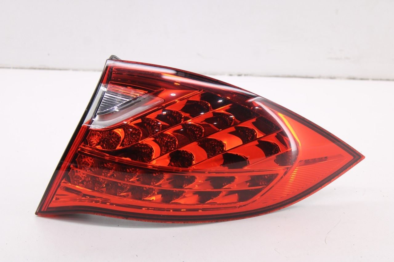 2011-14 Porsche Cayenne S Rear Right Passenger Side Tail Light Lamp 958631096140