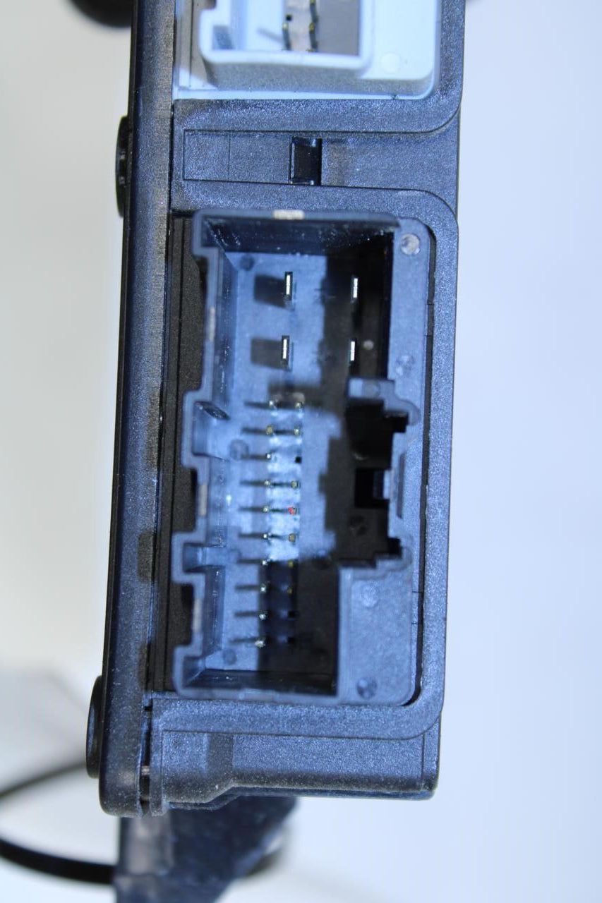 2019-2020 Hyundai Santa Fe Power Liftgate Memory Control Module 81870-S1100 OEM - Alshned Auto Parts