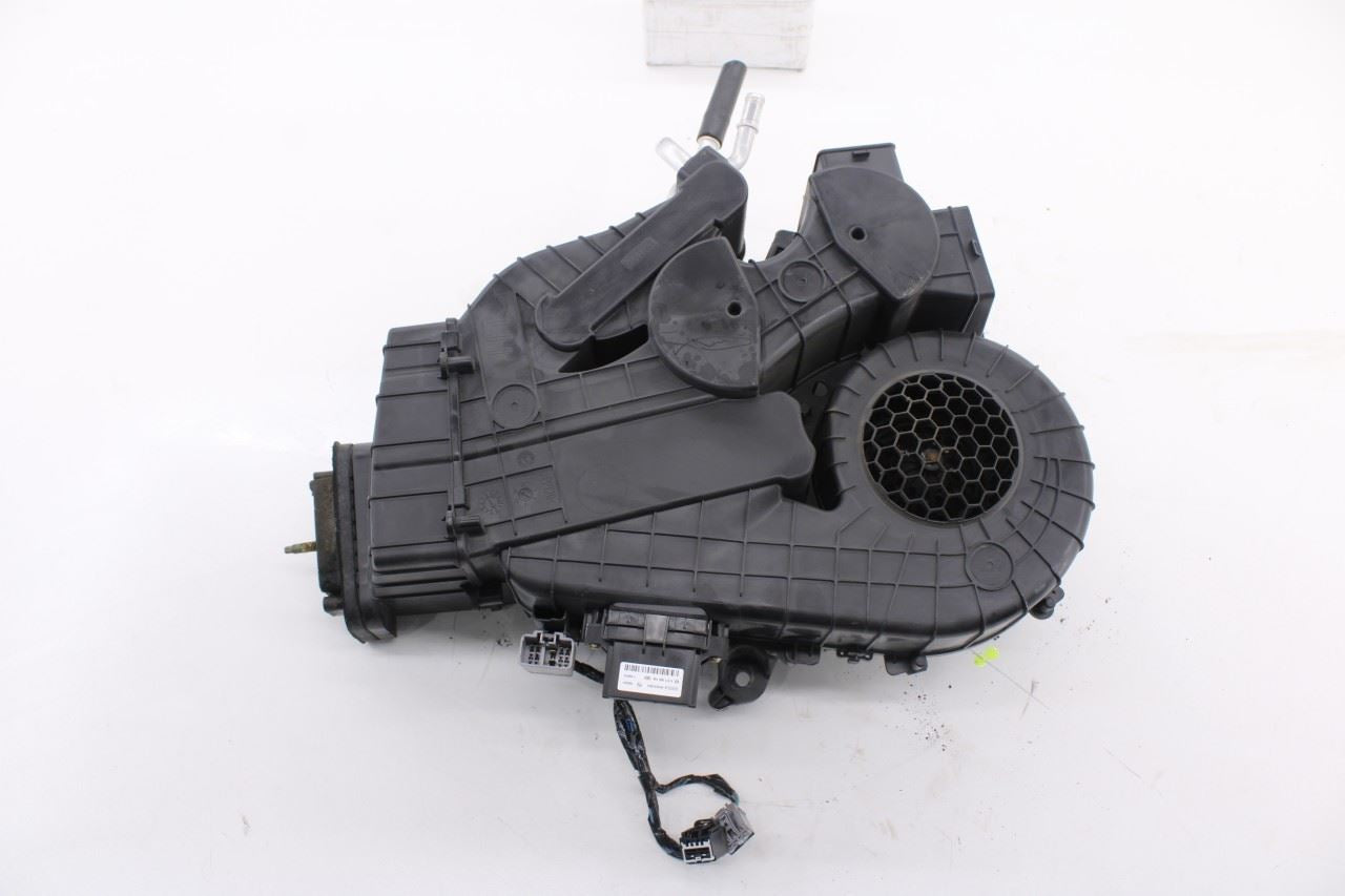 15-20 Dodge Grand Caravan GT 3.6L Rear Heater AC Upper Housing Blower Motor Assy12
